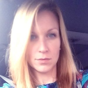 Meet your Posher, Cassandra
